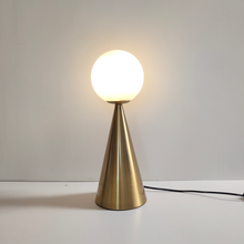 Load image into Gallery viewer, Postmodern table lamp Cone - 02 Options

