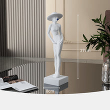 Load image into Gallery viewer, Resin Figures Abstract Couple - Contemporary design
